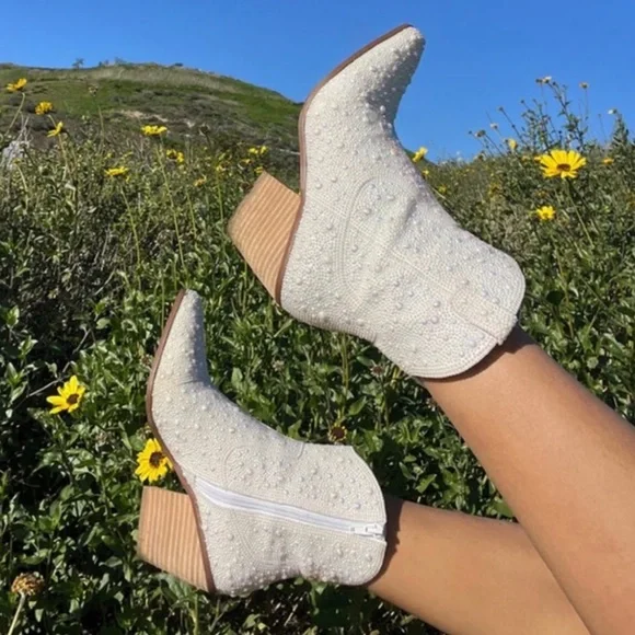 Betsey Johnson Diva Rhinestone Western Booties size 9.5 - Picture 4 of 6